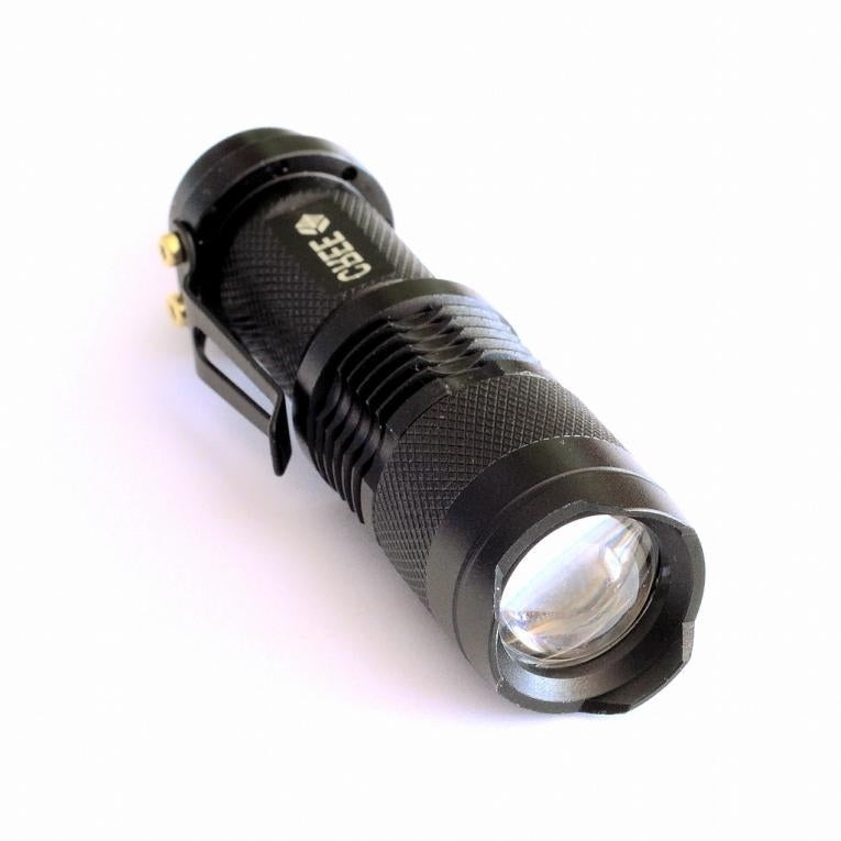 Torch LED 300 Lumens zaklamp mini black 9,3 CM